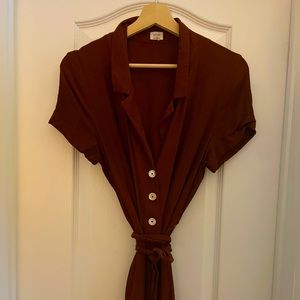 Aritzia Wilfred crepe button down midi dress